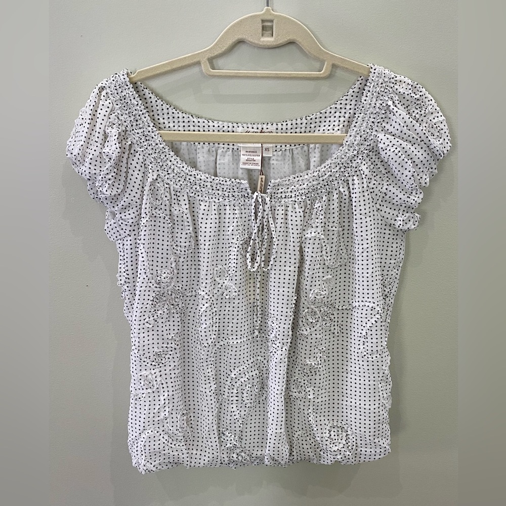 Women’s XS MSSP blouse, new with tags